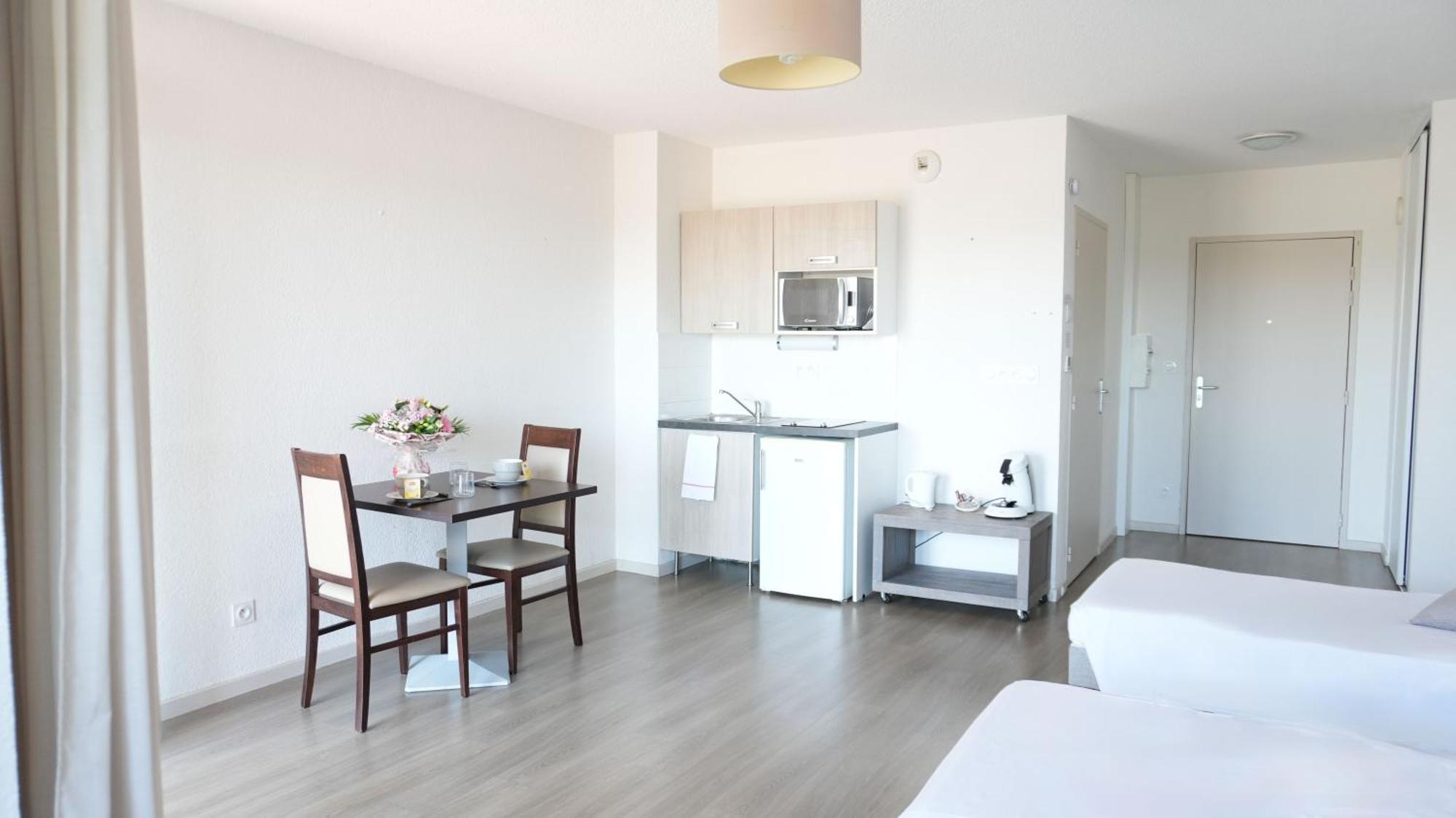 Zenao Appart'Hotel Yzeure Luaran gambar